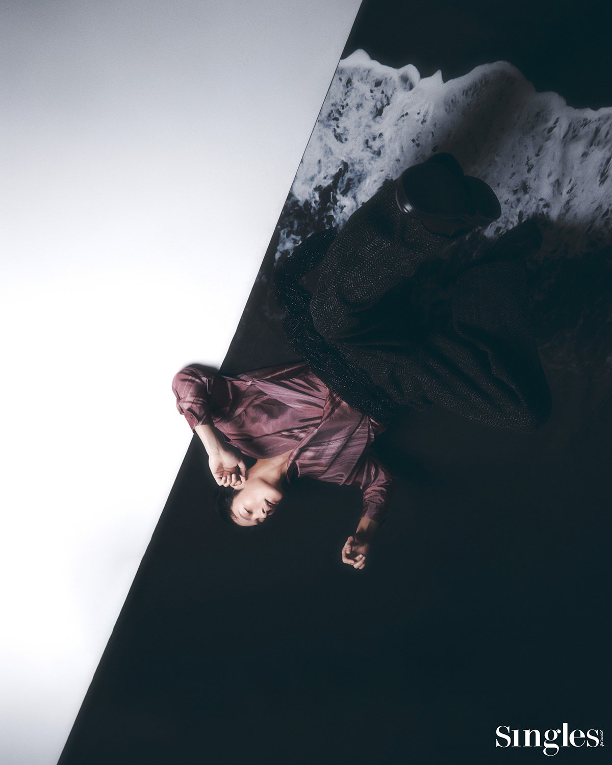 지창욱의 싱글즈 화보 이미지, 지창욱, 지창욱화보, 지창욱싱글즈, 최악의 악, 조각도시 